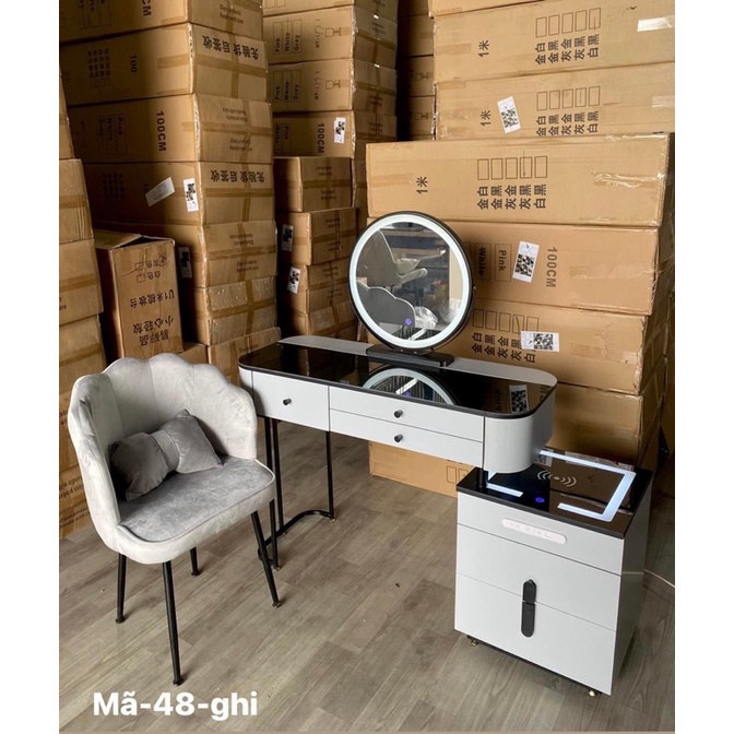bàn trang điểm táp sạc không loa