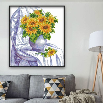 Tranh thêu chữ thập Chiếc ghế có bình hoa hướng dương The chair with sunflowers H364 (tranh chưa thêu)