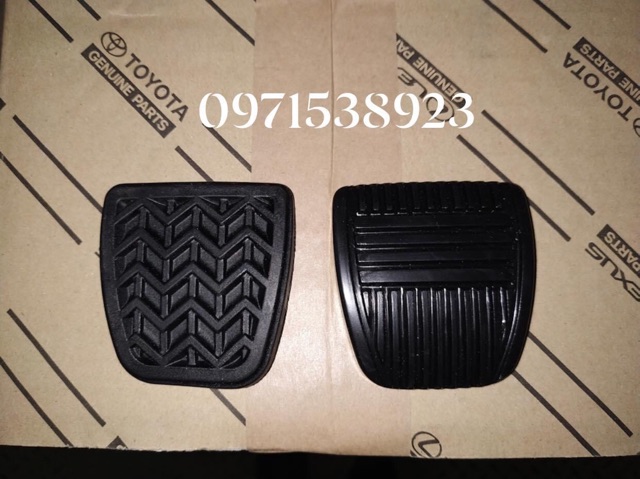 Đệm cao su chân côn phanh toyota camry zace crown xịn chính hãng giá 1 cái