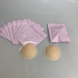 Miếng dán ngực tàng hình