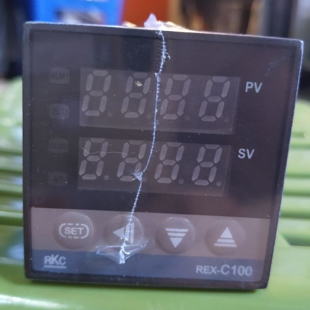 Đồng hồ cài đặt nhiệt độ Rex C100