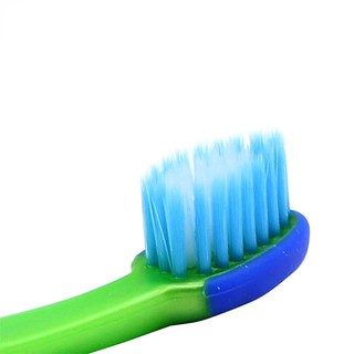 Bàn chải đánh răng Colgate cho bé Spider Man (từ 5 tuổi-9 tuổi ) ( giao màu ngẫu nhiên )