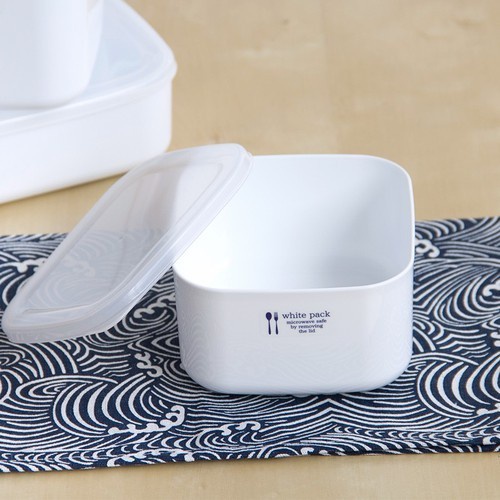 Hộp đựng thực phẩm vuông White Pack 700ml của Nhật nhựa PP cao cấp, kết hợp hoạt chất CEM-Bio kháng khuẩn an toàn