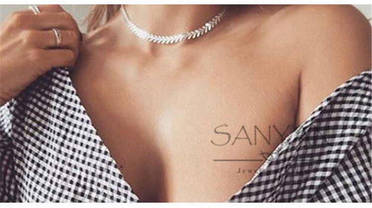 Châu Âu và Mỹ thời trang tính khí nóng sequined ngắn đoạn xương đòn chuỗi vòng cổ Sexy Tattoo