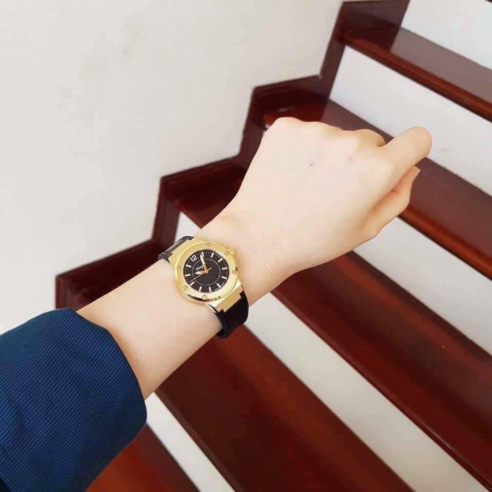 Đồng Hồ Nữ Salvatore Ferragamo F-80 Black Dial Black Leather FIG150016