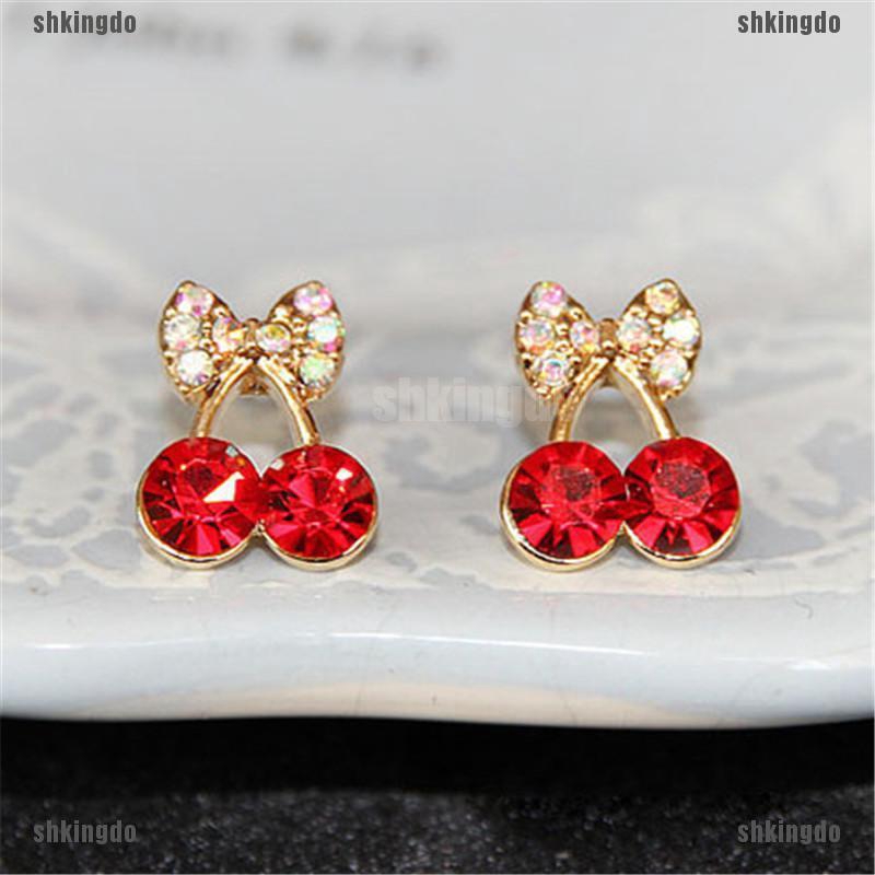 Đôi khuyên tai hình trái Cherry đính đá xinh xắn