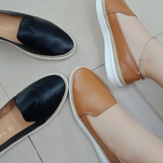 Giày slip on