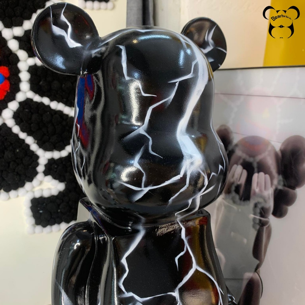 Bearbrick , gấu bearbrick sz 50cm, mẫu đen trắng loang vân chất liệu thạch cao - Chin Official Store