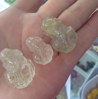 Ky hưu thạch anh trắng