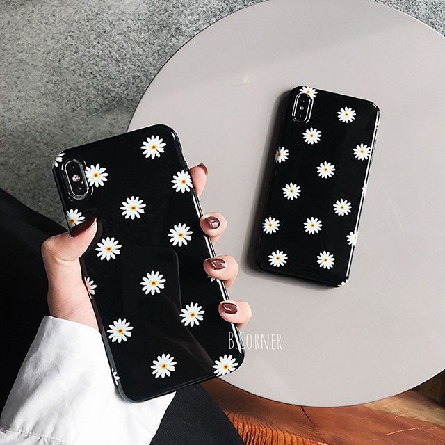 Ốp Lưng Điện Thoại Nhựa Mềm Nền Đen Hoa Nhí - CAS2066