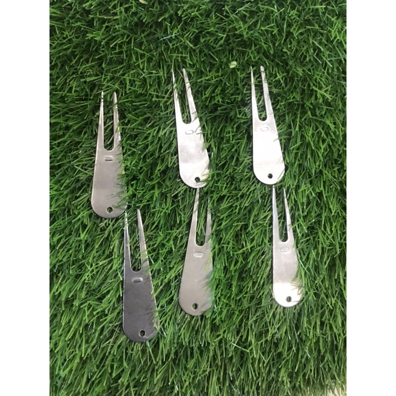 Nũa sửa green Nĩa divot Golf