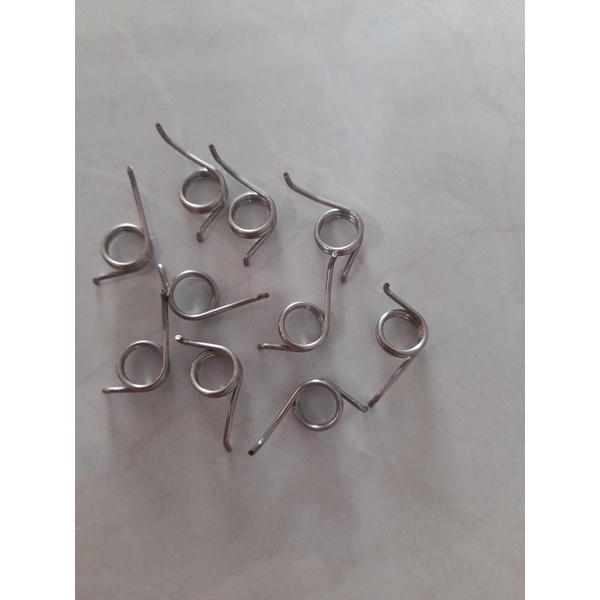 LÒ XO MÁY ĐỨNG DAIWA (Lò xo cần gạt)