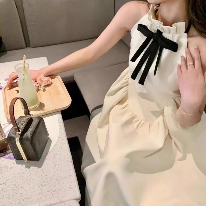 ĐẦM TIỂU THƯ CỔ YẾM NHÚN BÈO SANG CHẢNH