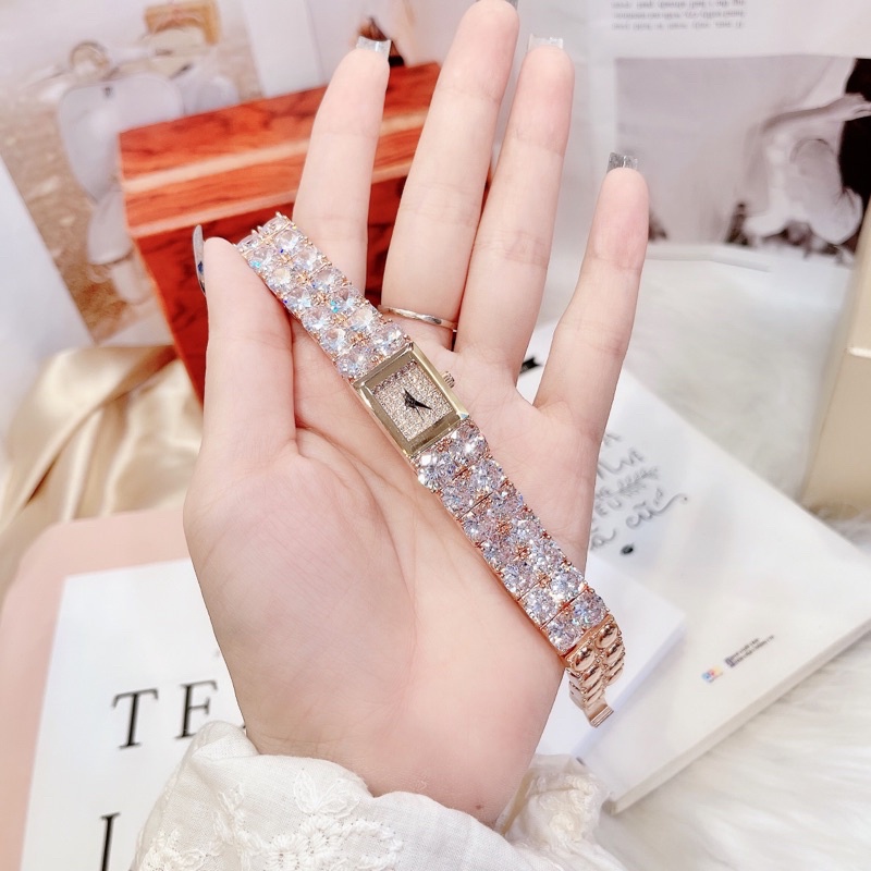 Đồng hồ nữ Melissa như một dạng lắc