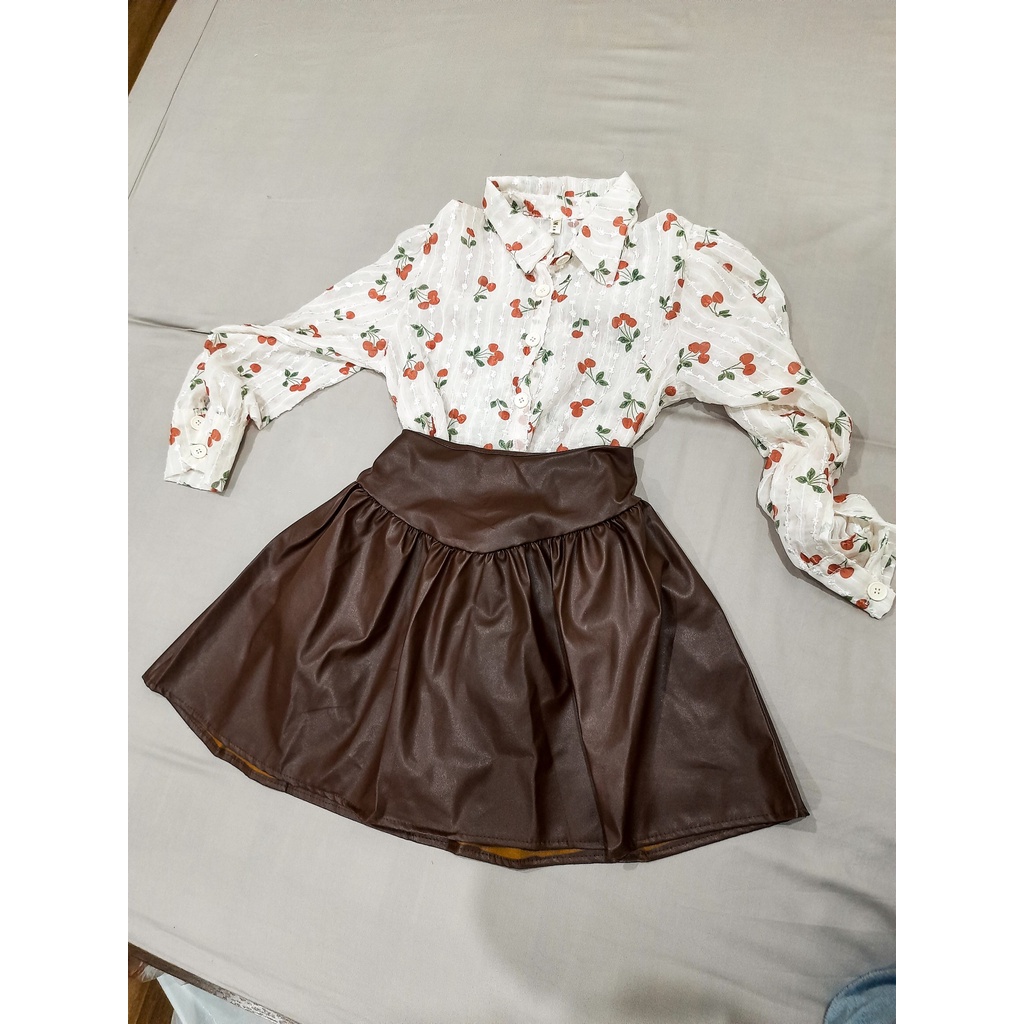 Áo sơ mi voan hoạ tiết cherry vintage | BigBuy360 - bigbuy360.vn