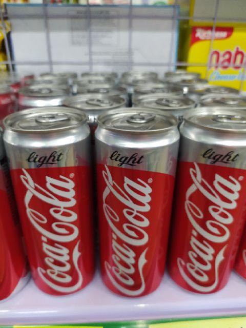 Coca vị nguyên bản coca light không đường