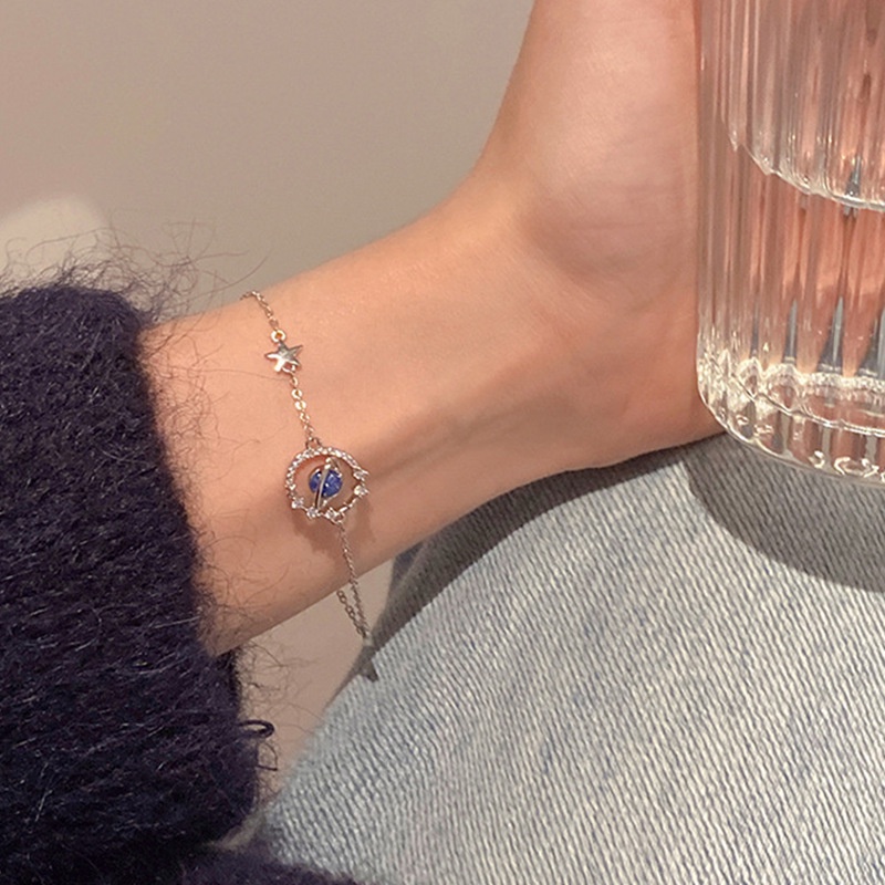 Vòng Đeo Tay Hình Hành Tinh Màu Xanh Dương Phong Cách Sang Trọng Đơn Giản Dành Cho Bạn Gái