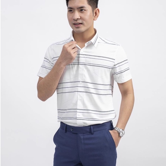 Áo sơ mi công sở nam ngắn tay Aristino màu trắng sọc ngang xanh dáng slim fit tà lượn vải sợi sồi chính hãng ASS051S9