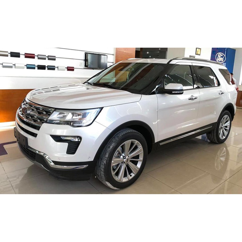 FORD EXPLORER: Film PPF dán màn cảm ứng - AUTO6 - Chống xước, che mờ đi các vết xước cũ, giữ nguyên độ bóng cho xe