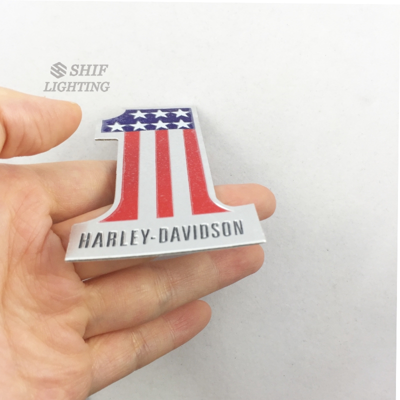 Logo nhôm hình số 1 in cờ Mỹ độc đáo dán trang trí xe mô tô