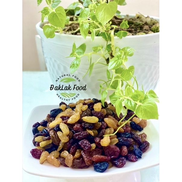 [HCM] Nho khô không hạt 3 màu Size đẹp 500gr