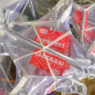 10 móc phơi quần áo trẻ em