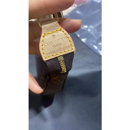 Túi Lv kẹp nách màu chuẩn hãng sz 20 | BigBuy360 - bigbuy360.vn