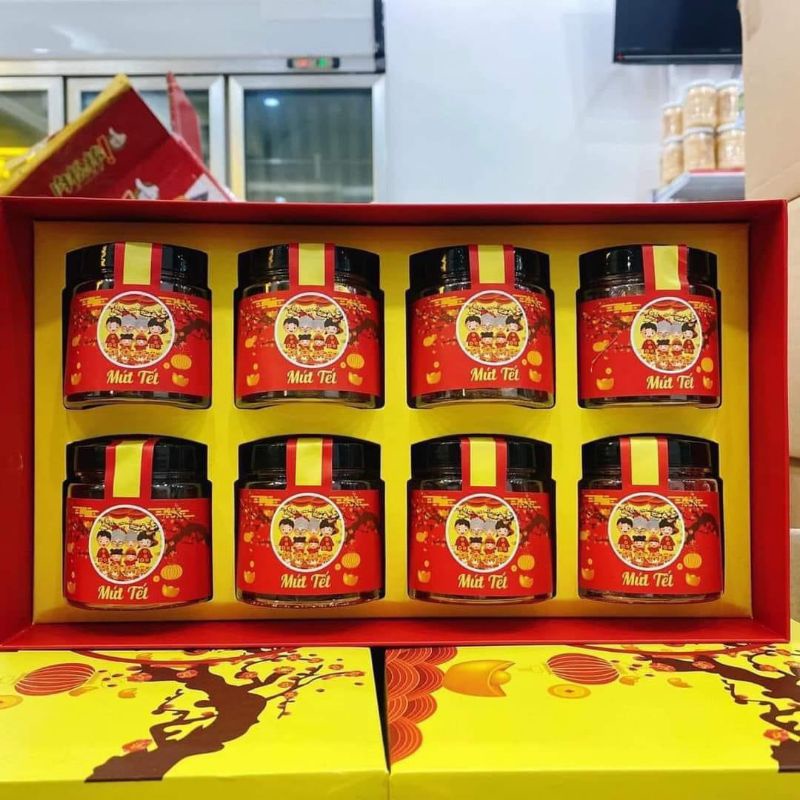 Hộp quà tết mứt sum vầy 2022. Set Mứt tết hoa mai.Set hộp mứt an khang 8 hộp | BigBuy360 - bigbuy360.vn