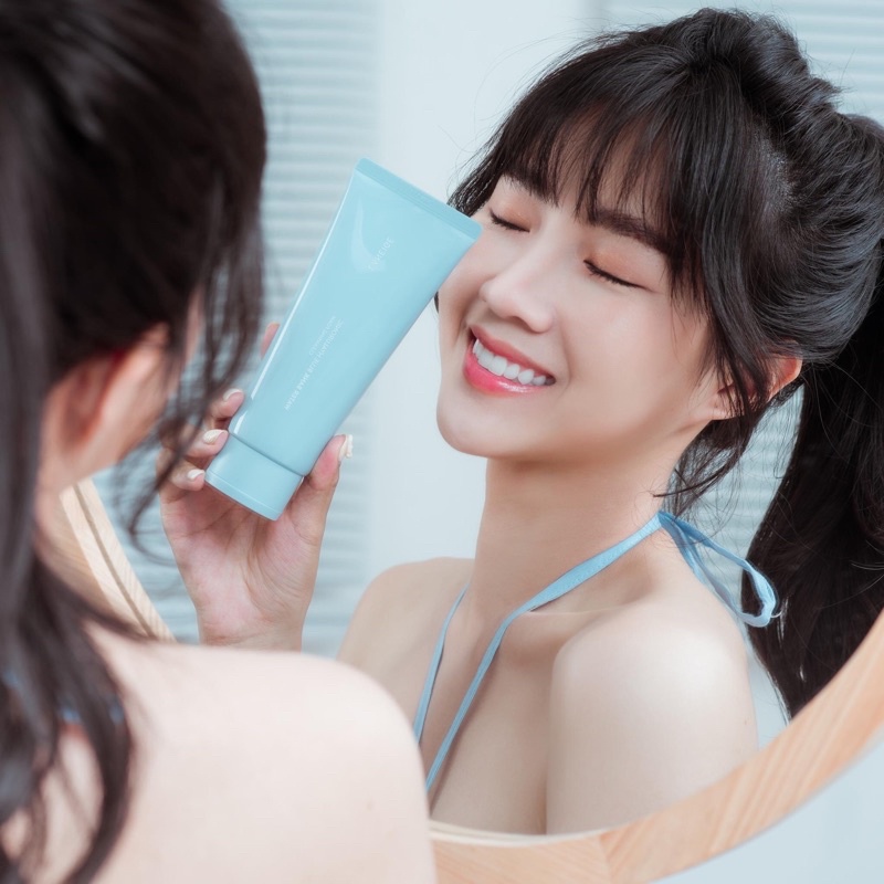 Sữa Rửa Mặt Dưỡng Ẩm Laneige Water Bank Blue HA Cleansing Foam 30ml