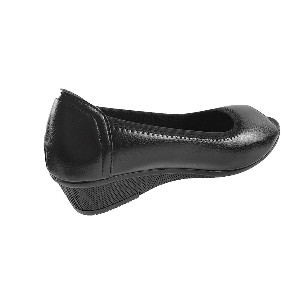 Giày Đế Xuồng Hở Mũi Giày Cao Gót 3cm Dáng Xinh Mềm Mại Evelynv 3P3826 (Đen)