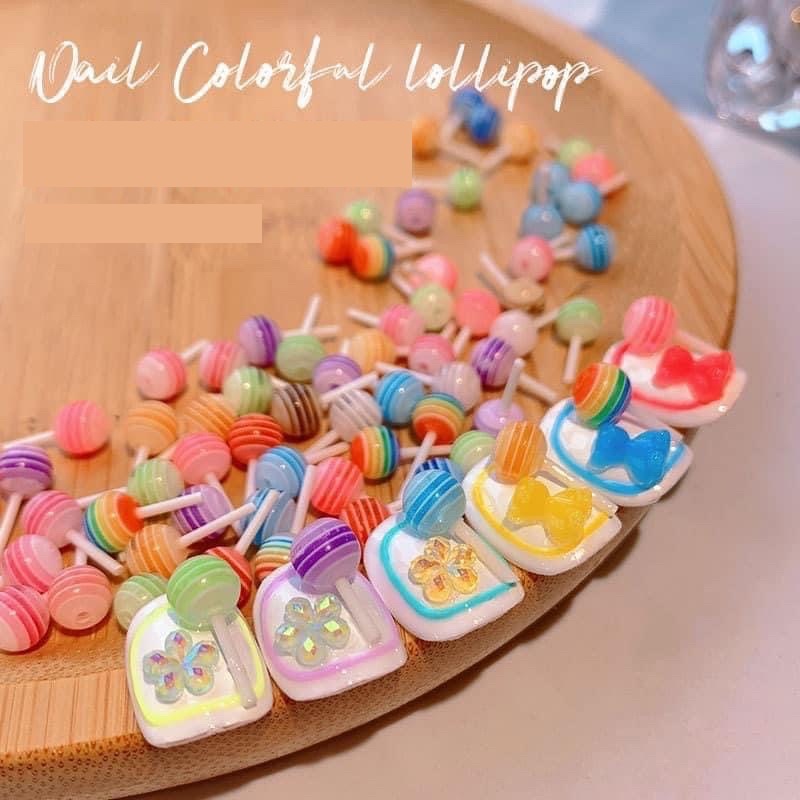 Kẹo Mút Đính Móng