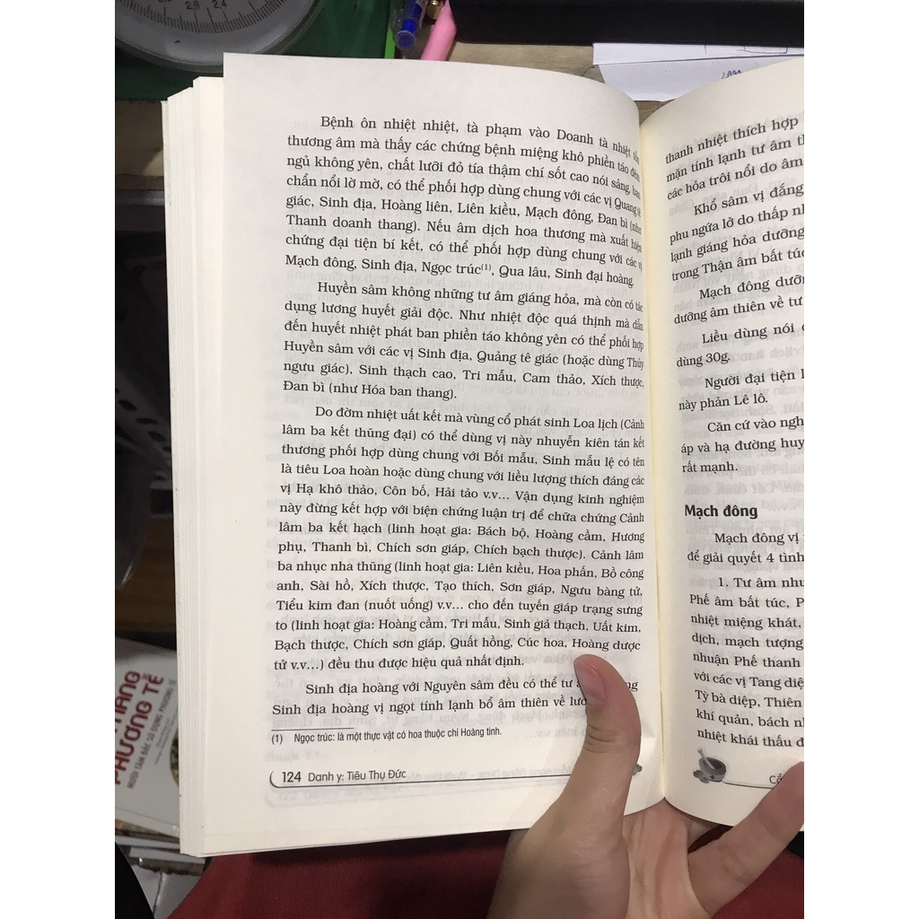 Sách - Cẩm nang đông dược : mười tâm đắc sử dụng đông dược ( Minh Thắng )