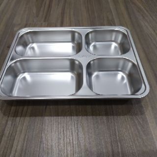 Khay cơm 4 ngăn (inox 304 ) Hàn Quốc