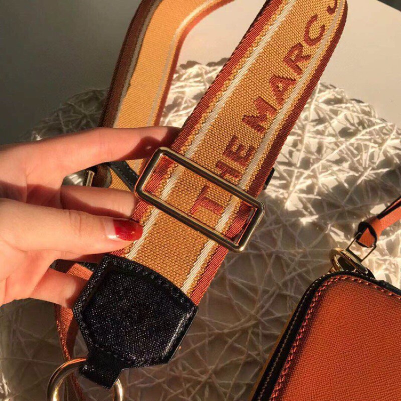 Túi đeo chéo phong cách thời trang