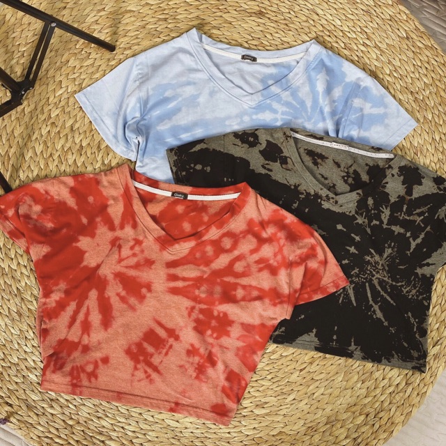 Áo croptop loang màu tie dye hình thật kèm video thật cực trendy