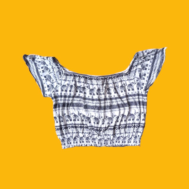 Áo trễ vai thổ cẩm màu trắng thun cotton phong cách bohemian