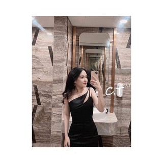 ĐẦM SUÔNG KHOÉT VAI