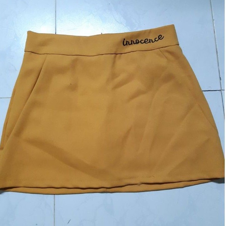 Chân váy chữ A may túi 2 bên - Chân váy công sở vải mịn, dày siêu đẹp | BigBuy360 - bigbuy360.vn