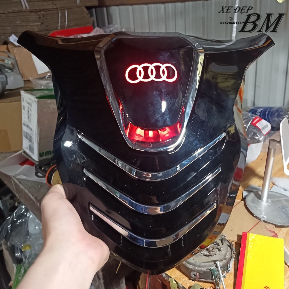Mặt nạ Sh 2020 độ led AUDI