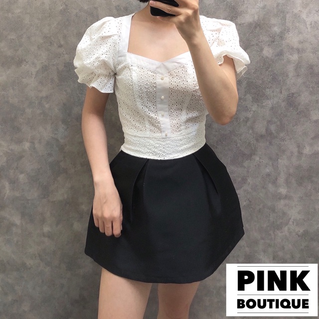 Áo Croptop Trắng thêu Tay Bồng Thiết Kế PINKBOUTIQUE