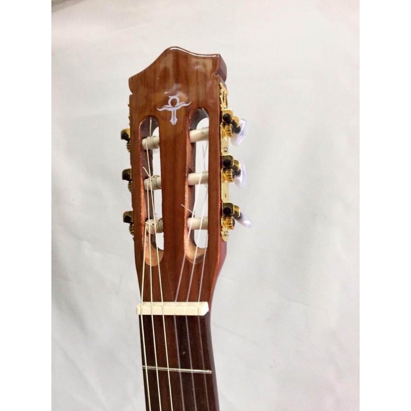 Guitar Classic Hồng Đào CHD13C