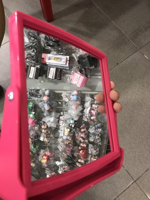 Gương vuông trái tim để bàn