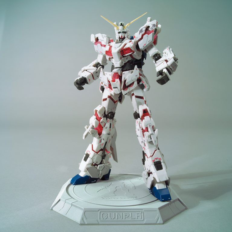 Mô hình lắp ráp RG 1/144 Unicorn Gundam The Gundam Base