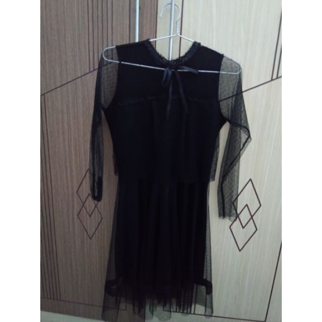Đầm ren pha lưới sang chảnh