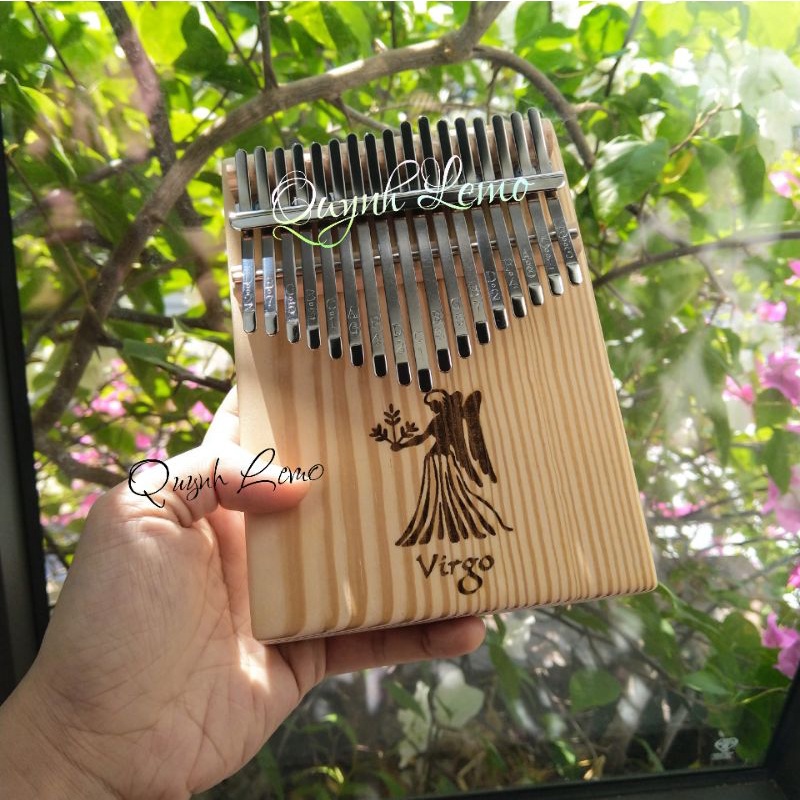 Đàn Kalimba 17 Phím Khắc Hình 12 Cung Hoàng Đạo - Đàn Kalimba Nguyên Khối Gỗ Thông Cao Cấp Tặng Full Phụ Kiện