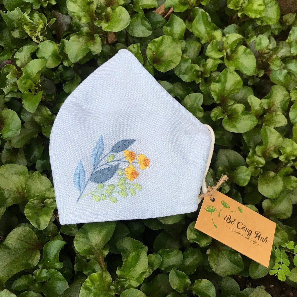 Khẩu trang thêu tay Mom | BigBuy360 - bigbuy360.vn
