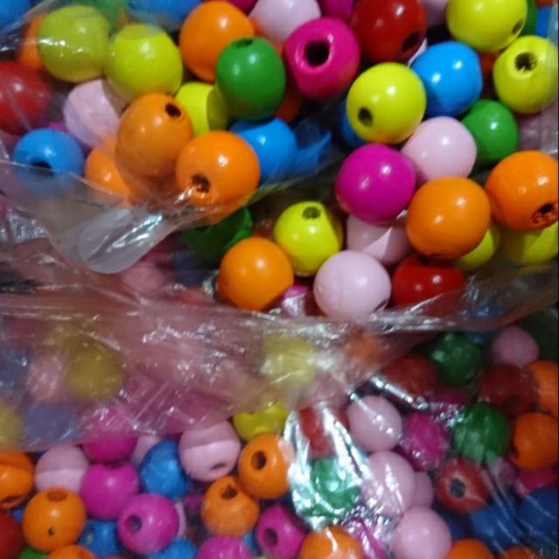 Hạt gỗ tròn xâu vòng nhiều màu 50gr