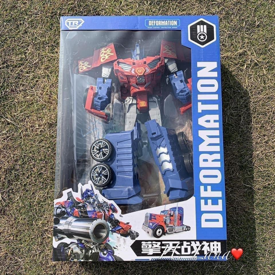 BỘ ĐỒ CHƠI Ô TÔ BIẾN HÌNH MẪU TRANSFORMER ĐỘC ĐÁO CHO BÉ