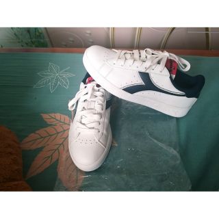 Giày thể thao hãng Diadora si tuyển mới 99% sz 37 siêu chất
