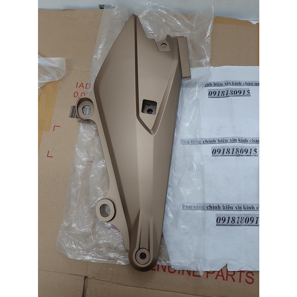 Tấm bảo vệ giá để chân winner x honda